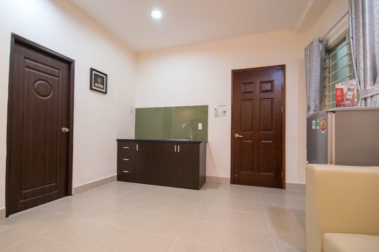 Reddoorz @ Hai Ba Trung Street Ho Chi Minh-stad Buitenkant foto