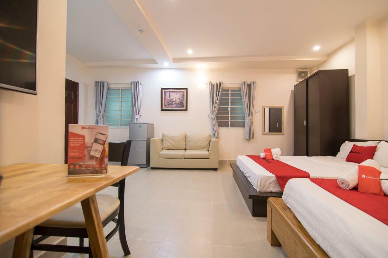 Reddoorz @ Hai Ba Trung Street Ho Chi Minh-stad Buitenkant foto