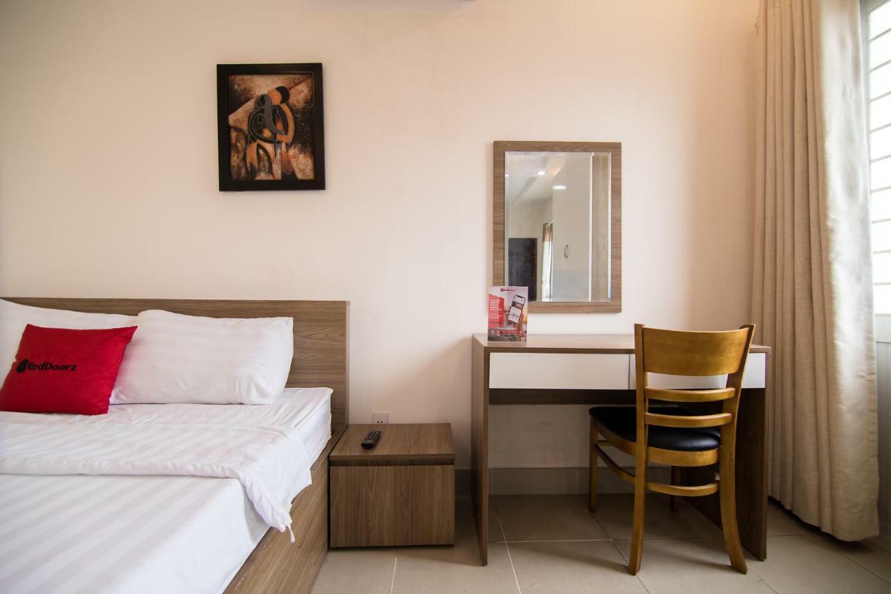 Reddoorz @ Hai Ba Trung Street Ho Chi Minh-stad Buitenkant foto